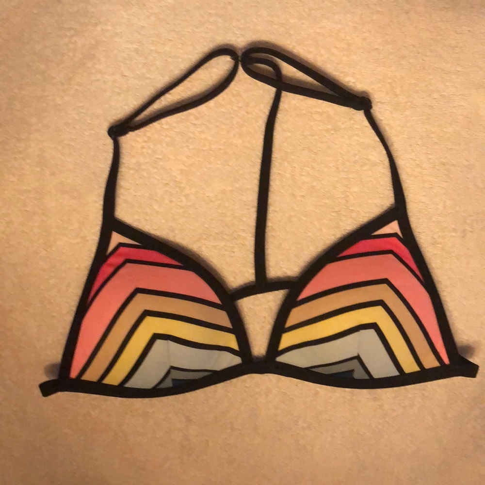 Victoria’s Secret PINK Sm. Triangle Push Up Top